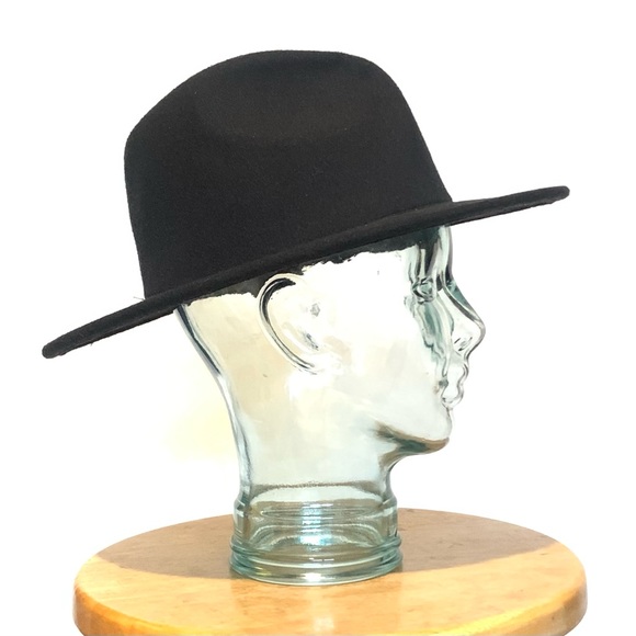 Universal Thread Black Hat - Picture 2 of 7